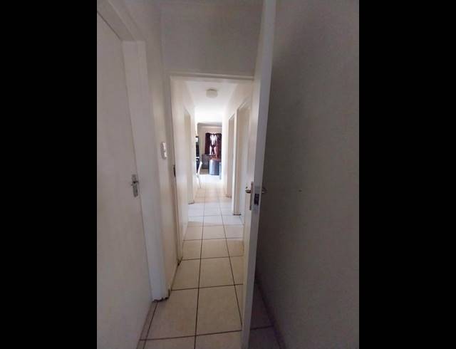 3 BEDROOM PROPERTY TO RENT IN DEVLAND